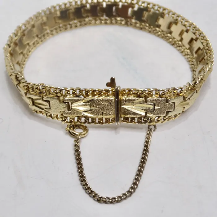 24K Gold Plated 1960s Chain Bracelet Vintage by Misty Bracelets