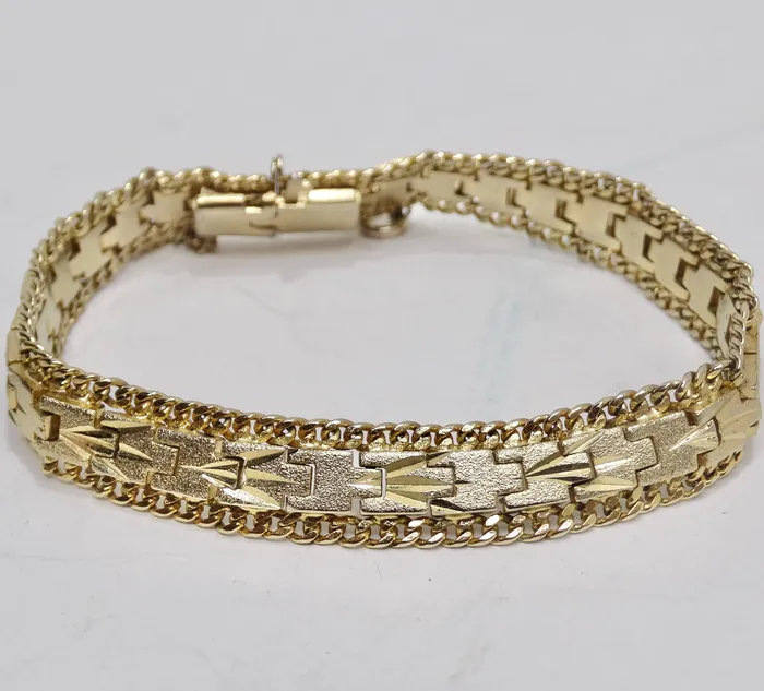 24K Gold Plated 1960s Chain Bracelet Vintage by Misty Bracelets